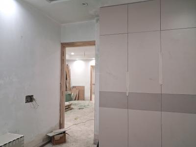 Bedroom Image of 1350 Sq.ft 3 BHK Builder Floor for sale in Paschim Vihar New Delhi for Rs. 28000000