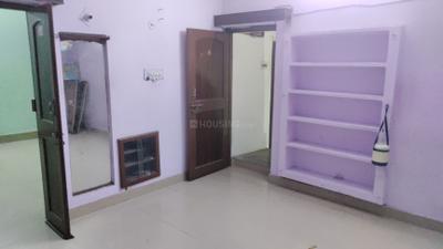 Bedroom Image of 400 Sq.ft 2 BHK Builder Floor for rent in Vikas Nagar Lucknow for Rs. 11000
