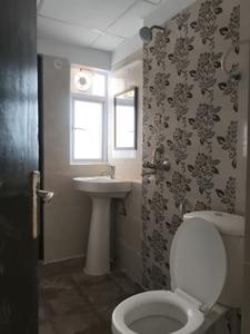 Common Bathroom Image of 1300 Sq.ft 3 BHK Apartment / Flat for sale in Amrapali Verona Heights, Noida Extension Greater Noida for Rs. 10112000