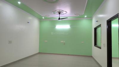 Living Room Image of 2150 Sq.ft 3 BHK Builder Floor for rent in Sector 108 Noida for Rs. 32000