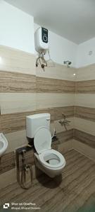 Bathroom Image of 1250 Sq.ft 3 BHK Apartment / Flat for rent in Agrawal Sagar Landmark, Ayodhya Bypass Bhopal for Rs. 16000
