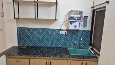 Kitchen Image of 400 Sq.ft 1 BHK Builder Floor for rent in Mahalakshmi Nagar Indore for Rs. 16500