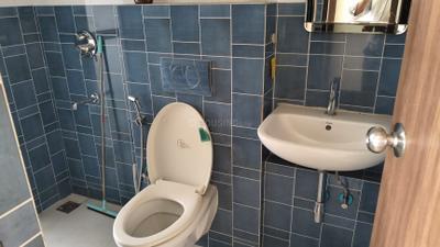 Image of 1010 Sq.ft 2 BHK Apartment / Flat for rent in Lodha Amara, Kolshet, Thane for Rs. 37000
