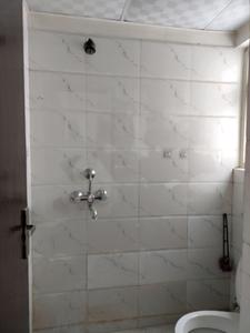 Common Bathroom Image of 800 Sq.ft 2 BHK Apartment / Flat for sale in Panchsheel Greens, Noida Extension Greater Noida for Rs. 6650000