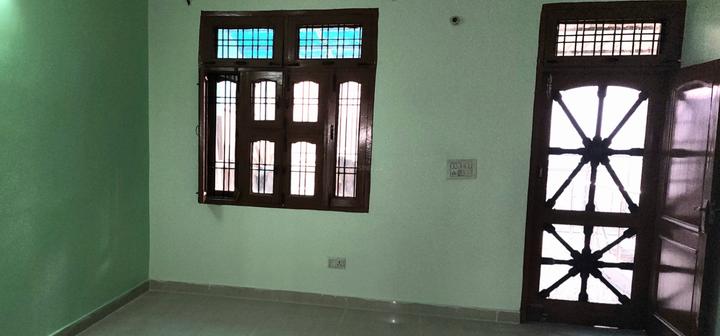 Sector 21C Bedroom 1