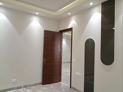Bedroom Image of 1800 Sq.ft 3 BHK Builder Floor for sale in Paschim Vihar New Delhi for Rs. 35000000