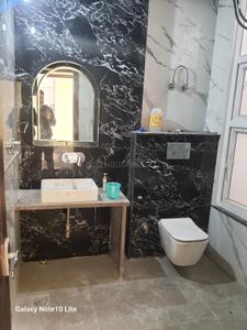 Bathroom Image of 2000 Sq.ft 3 BHK Builder Floor for rent in Sector 122 Noida for Rs. 35000