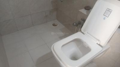 Bathroom Image of 638 Sq.ft 1 BHK Apartment / Flat for sale in Puraniks Aarambh, Kasarvadavali Thane for Rs. 6000000
