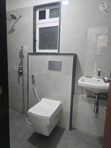 Common Bathroom Image of 1800 Sq.ft 4 BHK Apartment / Flat for sale in Parleshwar Aangan, Vile Parle East Mumbai for Rs. 72000000
