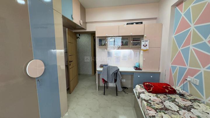 Rajarhat Chowmatha, Rajarhat Bedroom 1