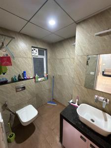 Bathroom Image of 1650 Sq.ft 3 BHK Apartment / Flat for rent in Darshanam Splendora II, Bhayli Vadodara for Rs. 50000