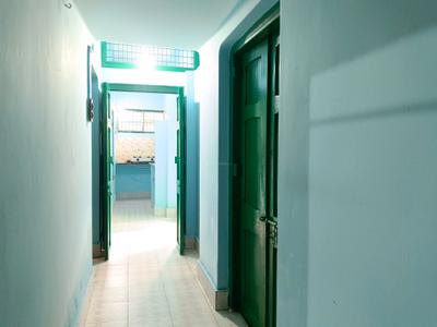 Living Room Image of 600 Sq.ft 2 BHK Builder Floor for rent in Tollygunge Kolkata for Rs. 12000