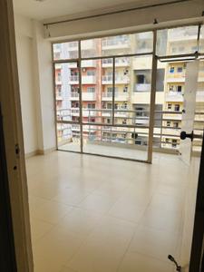 Balcony Image of 950 Sq.ft 2 BHK Apartment / Flat for sale in Breez Global Heights, Sector 33 Sohna for Rs. 5350000