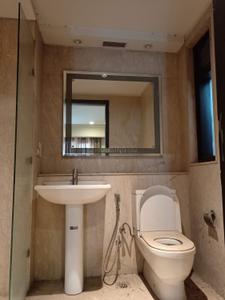 Bathroom Image of 8100 Sq.ft 5 BHK Apartment / Flat for sale in Ambience Caitriona, DLF Phase 3 Gurgaon for Rs. 260000000