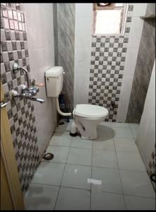 Bathroom Image of 1116 Sq.ft 3 BHK Apartment / Flat for rent in Adityapur Jamshedpur for Rs. 16000