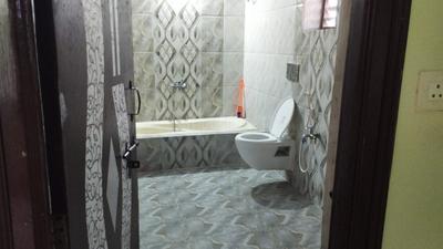 Bathroom Image of 1350 Sq.ft 3 BHK Duplex for rent in Nagole Hyderabad for Rs. 27999