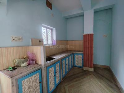 Kitchen Image of 950 Sq.ft 2 BHK Builder Floor for rent in Patuli Kolkata for Rs. 18000