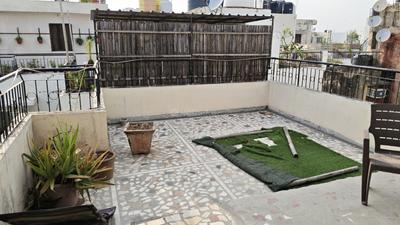 1 RK Independent Builder Floor