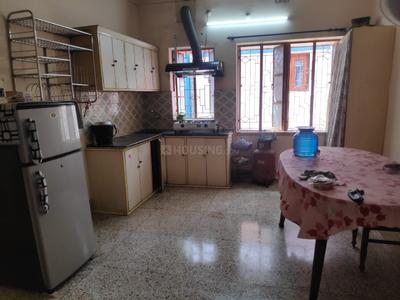 Kitchen Image of 800 Sq.ft 2 BHK Apartment / Flat for rent in Paschim Putiary Kolkata for Rs. 15000