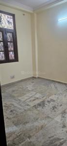 Bedroom Image of 900 Sq.ft 3 BHK Apartment / Flat for rent in Khirki Extension New Delhi for Rs. 28000