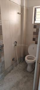 Bathroom Image of 900 Sq.ft 2 BHK Apartment / Flat for rent in Baliaghata Kolkata for Rs. 25000