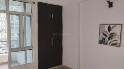 Bedroom Image of 1319 Sq.ft 3 BHK Apartment / Flat for rent in Supertech Livingston, Crossings Republik Ghaziabad for Rs. 20000