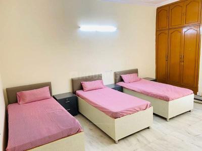 Bedroom Image of Mannat girls pg in Sector 2, Noida