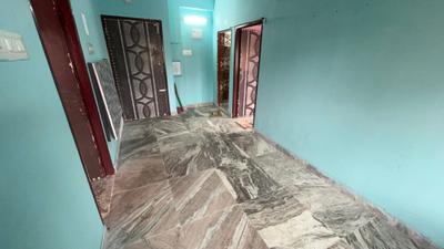 Living Room Image of 700 Sq.ft 2 BHK Apartment / Flat for sale in South Dum Dum Kolkata for Rs. 2500000