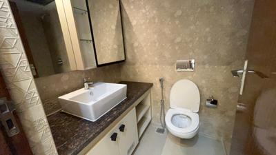 Bathroom Image of 2400 Sq.ft 3 BHK Apartment / Flat for rent in Phoenix One Bangalore West, Rajajinagar Bengaluru for Rs. 170000