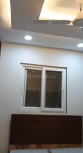 Bedroom Image of 900 Sq.ft 3 BHK Builder Floor for rent in GTB Nagar New Delhi for Rs. 35000