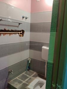 Bathroom Image of 800 Sq.ft 2 BHK Independent House for rent in Hanuman Nagar Patna for Rs. 12500