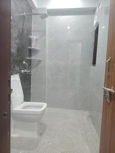 Common Bathroom Image of 500 Sq.ft 1 BHK Builder Floor for rent in Chhattarpur New Delhi for Rs. 20000