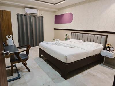 Bedroom Image of Colive Breda in Kharadi, Pune