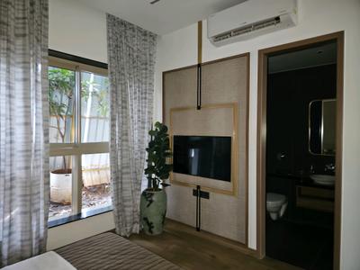 Bedroom Image of 1950 Sq.ft 4 BHK Apartment / Flat for sale in Mantra Mirari, Mundhwa Pune for Rs. 26500000