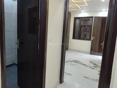 Bedroom Image of 1000 Sq.ft 3 BHK Builder Floor for sale in Janakpuri New Delhi for Rs. 18500000
