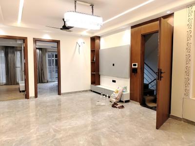 Living Room Image of 2800 Sq.ft 4 BHK Builder Floor for sale in Ansal Api Esencia, Sector 67 Gurgaon for Rs. 28000000