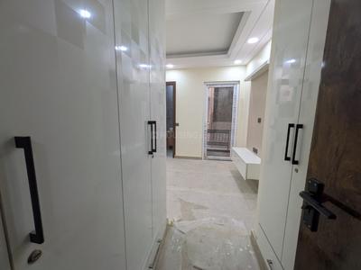 Bedroom Image of 1000 Sq.ft 2 BHK Builder Floor for sale in Raja Garden New Delhi for Rs. 14000000