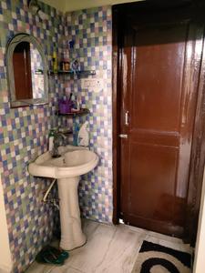 Bathroom Image of 950 Sq.ft 2 BHK Apartment / Flat for sale in Ashiyana Apartment, Napier Town Jabalpur for Rs. 3800000