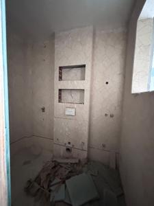 Bathroom Image of 1350 Sq.ft 3 BHK Builder Floor for sale in Janakpuri New Delhi for Rs. 38500000