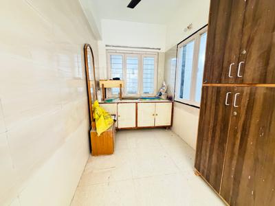 Study Room Image of 1250 Sq.ft 2 BHK Apartment / Flat for rent in Satellite Ahmedabad for Rs. 20000