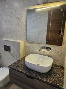 Bathroom Image of 1250 Sq.ft 3 BHK Apartment / Flat for sale in Tulip White, Sector 69 Gurgaon for Rs. 14500000