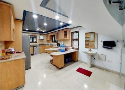 Kitchen Image of 5000 Sq.ft 5 BHK Villa for rent in Aparna Shangri La, Gachibowli Hyderabad for Rs. 125000