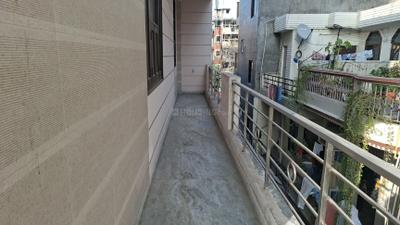 Balcony Image of 550 Sq.ft 1 BHK Builder Floor for rent in Vikaspuri New Delhi for Rs. 14000