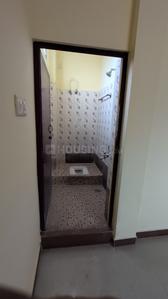 Bathroom Image of 600 Sq.ft 1 BHK Builder Floor for rent in Selvapuram North Coimbatore for Rs. 9000