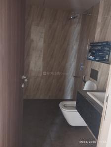 Bathroom Image of 500 Sq.ft 1 BHK Apartment / Flat for rent in Lodha Crown Kolshet, Kolshet Thane for Rs. 20200