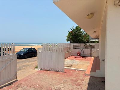 Balcony Image of 5000 Sq.ft 10 BHK Independent House for sale in Thiruvanmiyur Chennai for Rs. 200000000