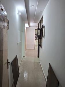 Image of 750 Sq.ft 2 BHK Apartment / Flat for rent in Mahavir Enclave, New Delhi for Rs. 16000