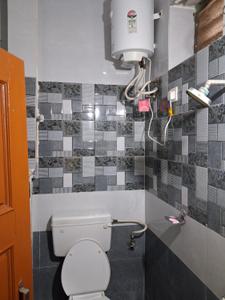 Bathroom Image of 1200 Sq.ft 2 BHK Apartment / Flat for rent in Bandlaguda Jagir Hyderabad for Rs. 23000