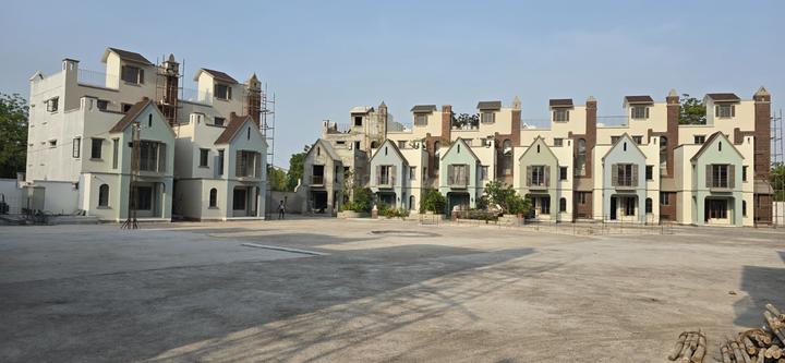 D And C Apricity Bungalows Main Image 1