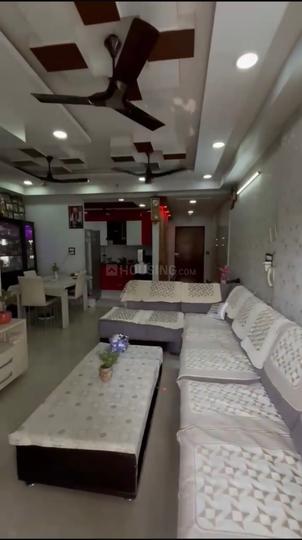 DLF Capital Greens Main Image 1